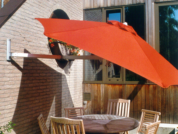 Parasols & Large Umbrellas | Paraflex Side Arm & Centre Pole Umbrellas ...