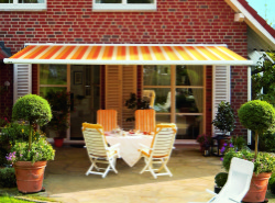 Patio-Dining-Area-Awning