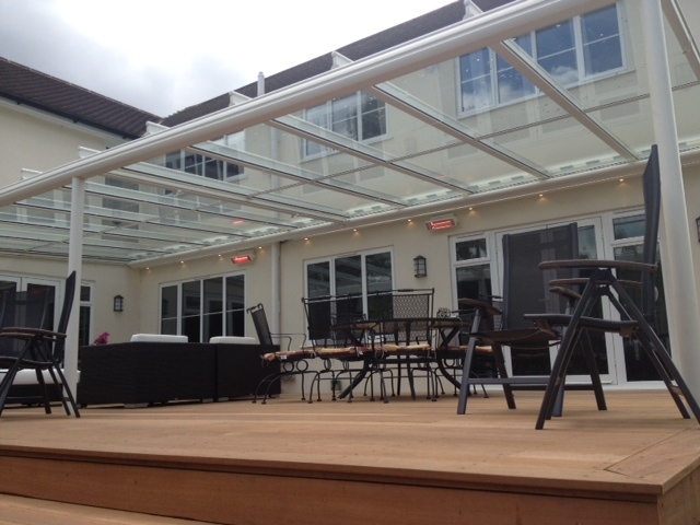 glass veranda roof system with heating