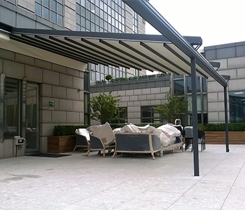 Retractable Canopy for a Hospitality terrace in London