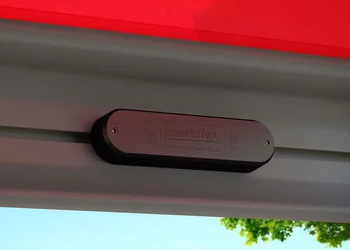motion wind sensor to protect
