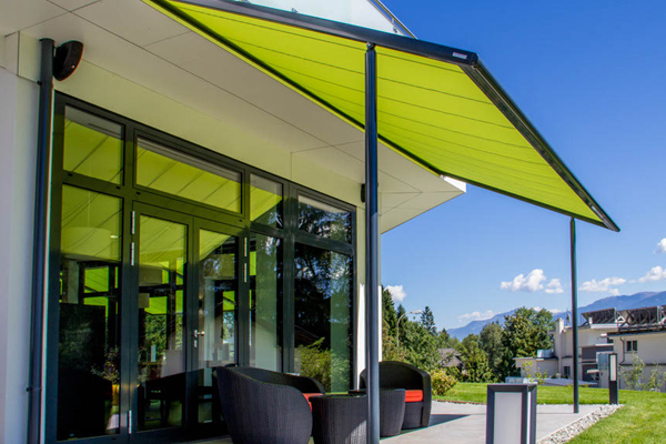 isola fly retractable canopy