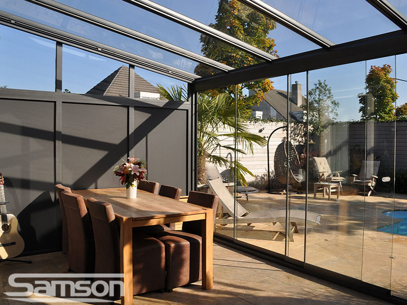 Inside a Glassroom with Sliding front doors