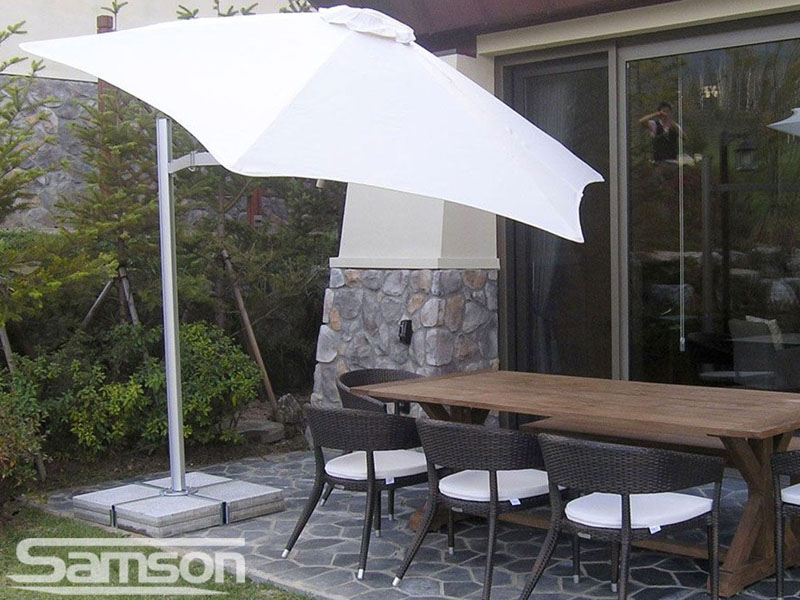 Freestanding Cantilever White Umbrella