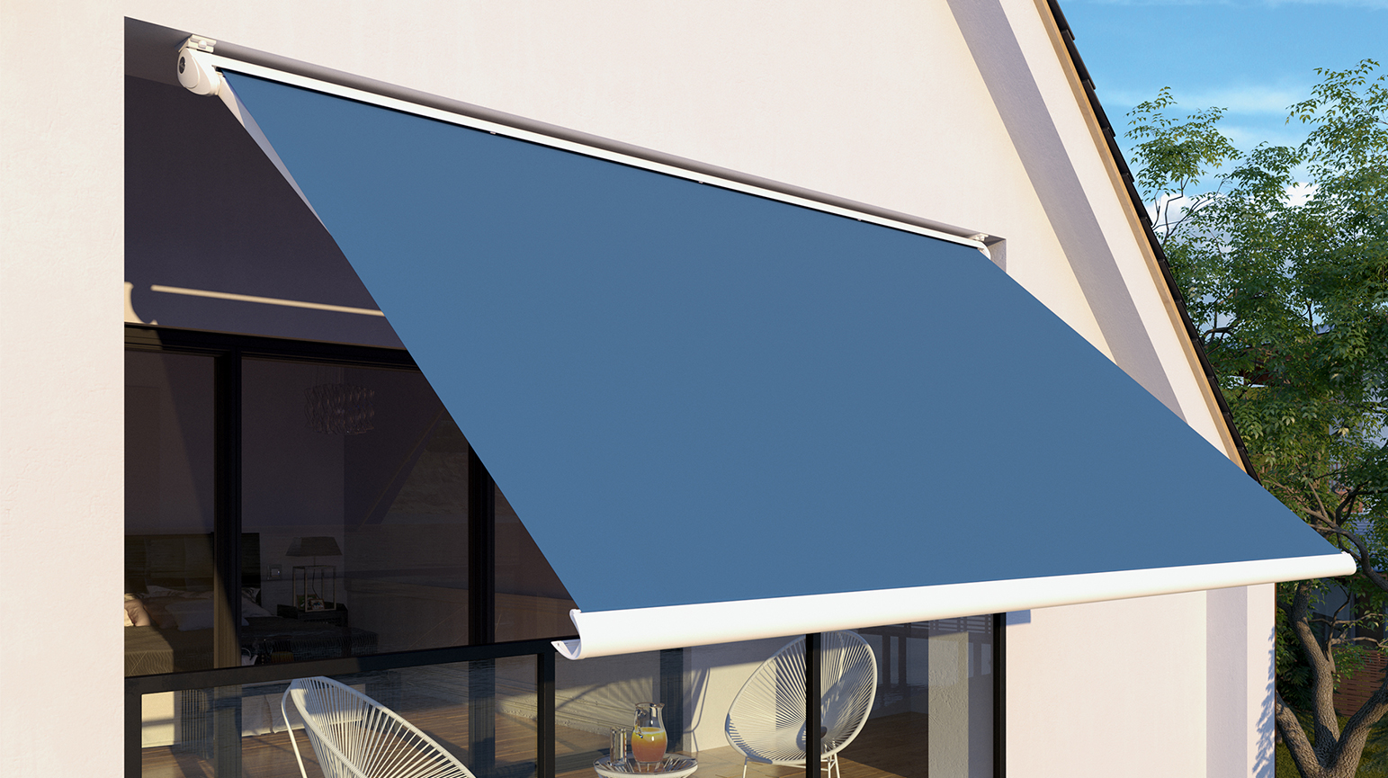 Green Markilux MX-3 awning shading outdoor café area