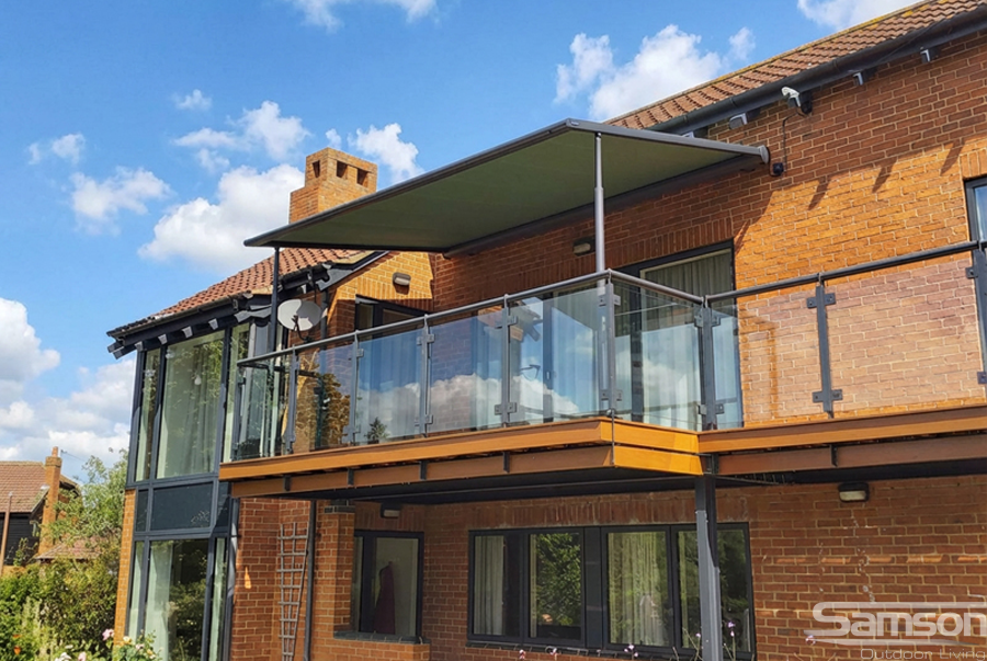 The Balcony Dilemma: Folding Arm Awning or Retractable Pergola?